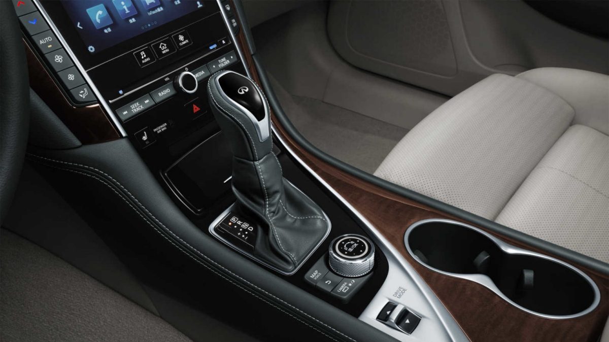 2018 INFINITI Q50 Red Sport Sedan Design Gallery | Multi Function Steering Wheel
